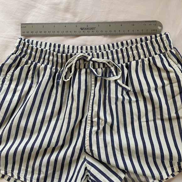 ✨LAST CHANCE✨ UNIVERSAL THREAD Shorts S - Picture 8 of 8